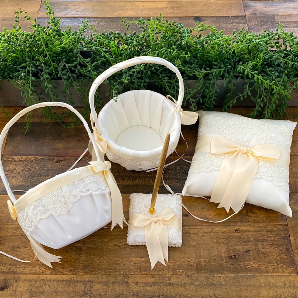 Beverly Clark wedding set ring pillow flower baskets pen Chantilly lace cream
